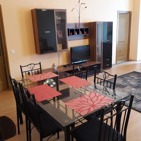 דברצן Piac Utcai Apartman מראה חיצוני תמונה