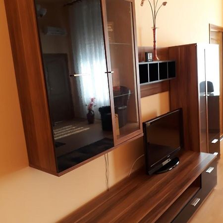 דברצן Piac Utcai Apartman מראה חיצוני תמונה
