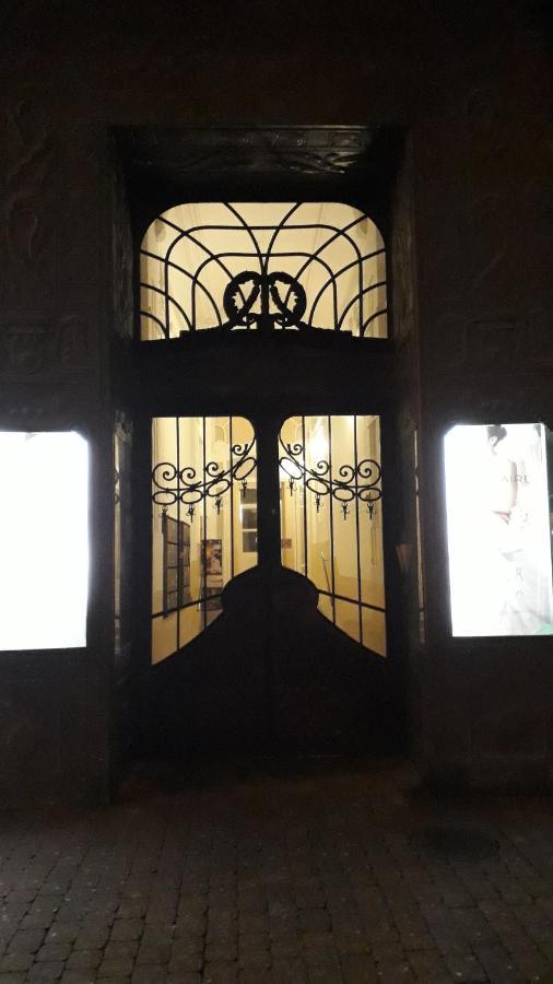 דברצן Piac Utcai Apartman מראה חיצוני תמונה