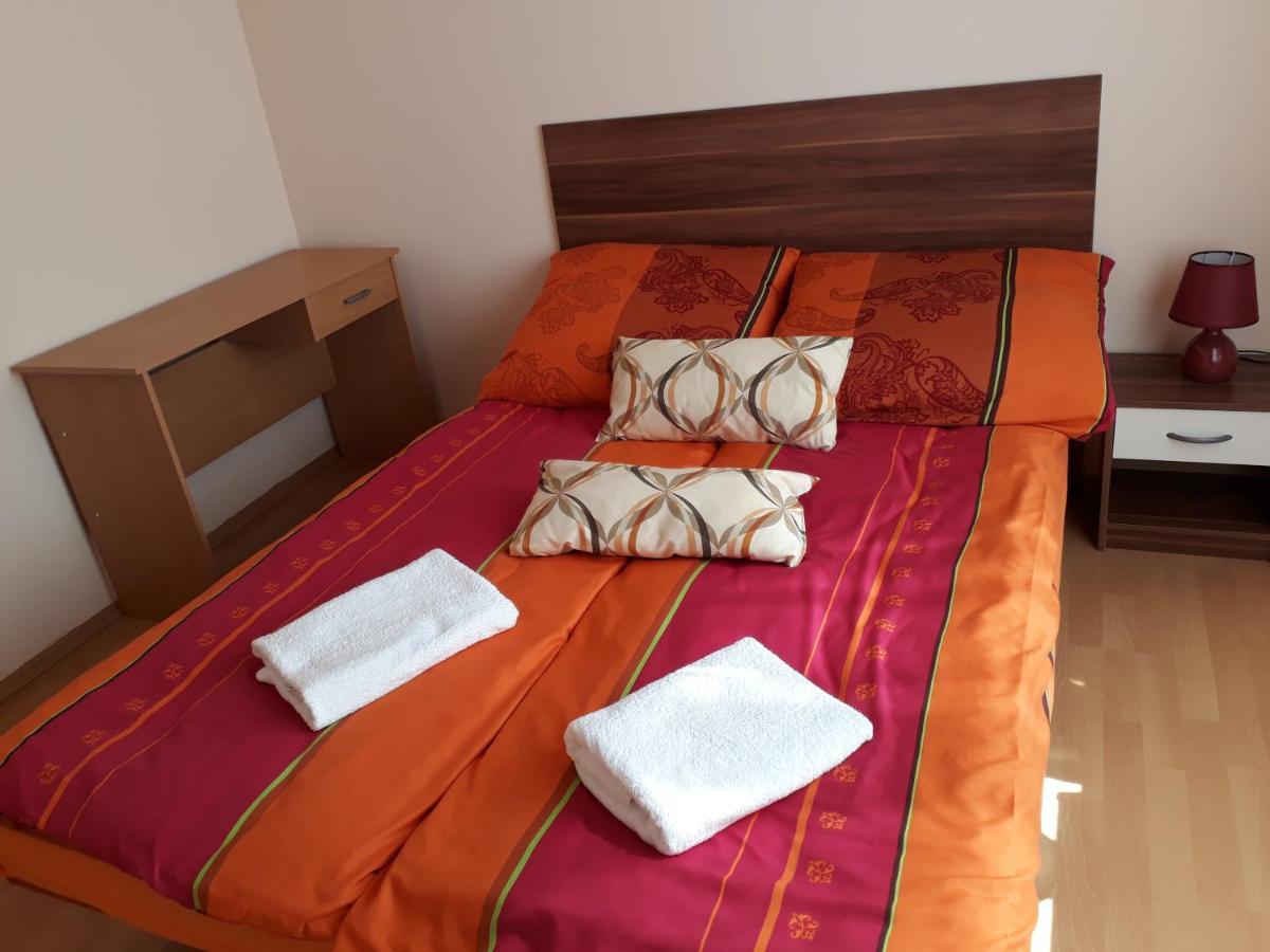 דברצן Piac Utcai Apartman מראה חיצוני תמונה