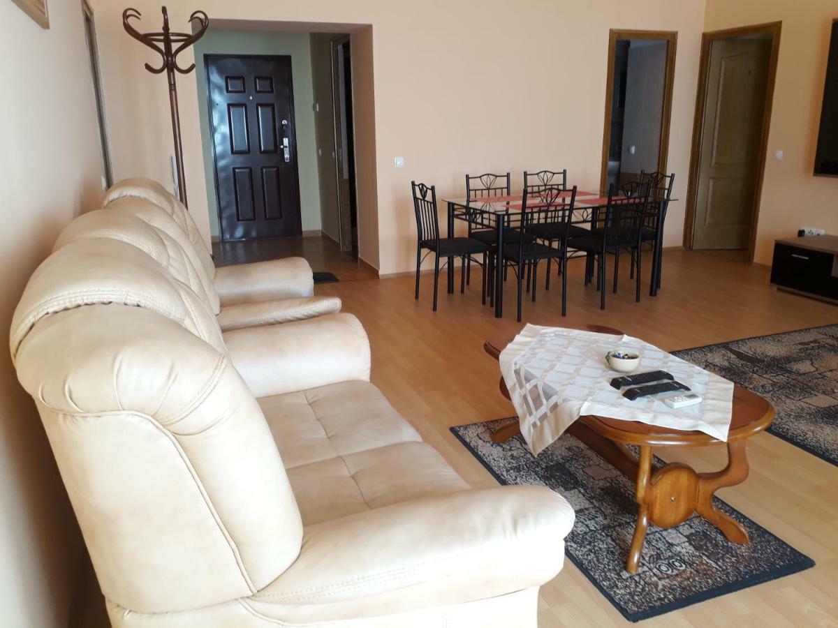 דברצן Piac Utcai Apartman מראה חיצוני תמונה