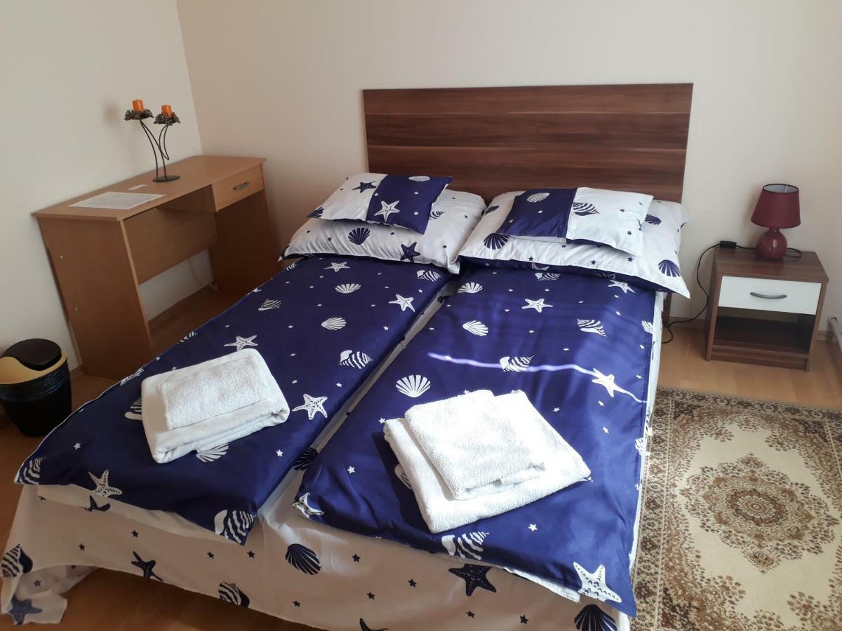 דברצן Piac Utcai Apartman מראה חיצוני תמונה
